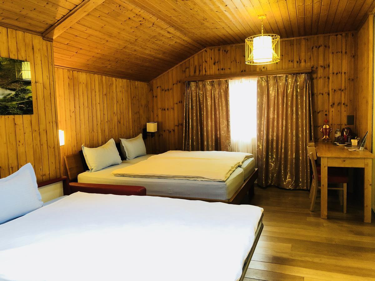 Qi-lin Restaurant Hotel *
