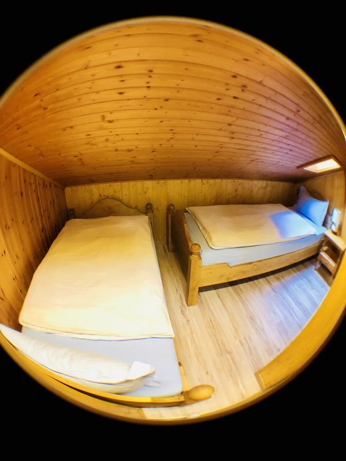 Qi-lin Restaurant Hotel Ayer